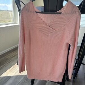 NWOT Soho New York & Company Women’s Ribbed Knit V-Neck Pullover Sweater